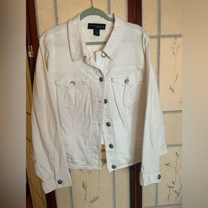 White Vintage 90’s Denim Jacket